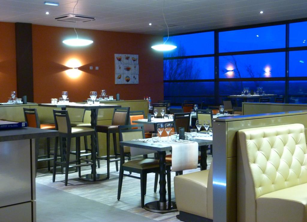 Hotel Le Kolibri Турню Екстериор снимка