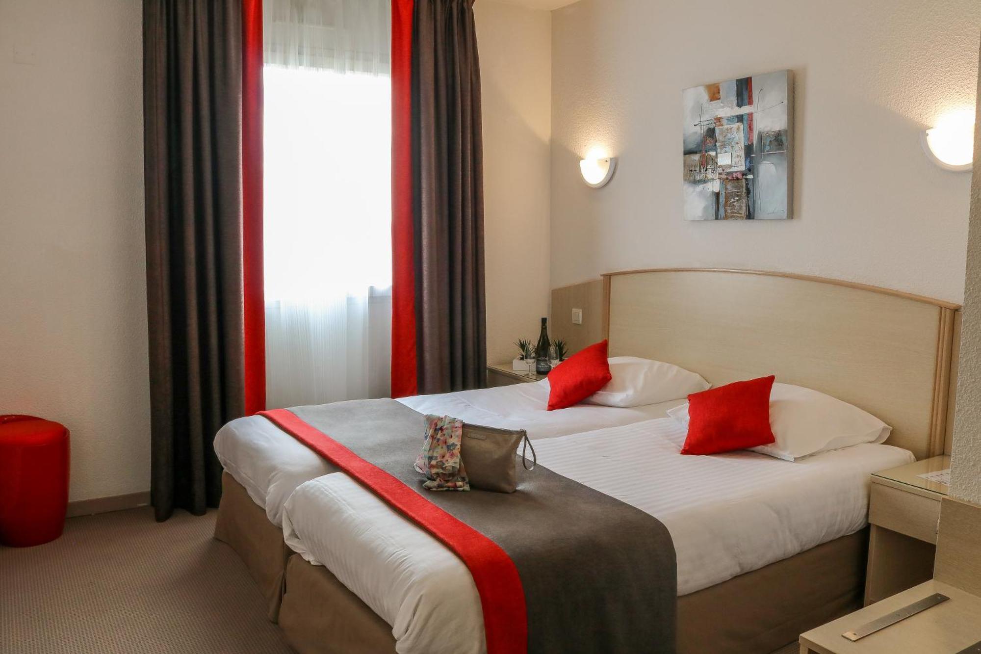 Hotel Le Kolibri Турню Екстериор снимка