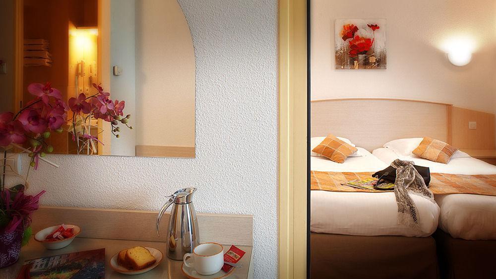 Hotel Le Kolibri Турню Екстериор снимка
